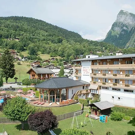Chalet-hotel Neige Et Roc, The Originals Relais Hotel