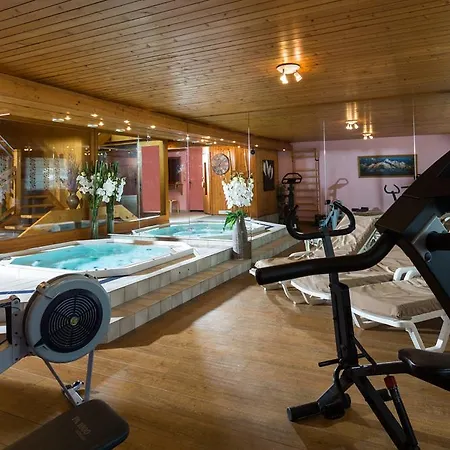 Hotel Chalet-hotel Neige Et Roc, The Originals Relais Samoens