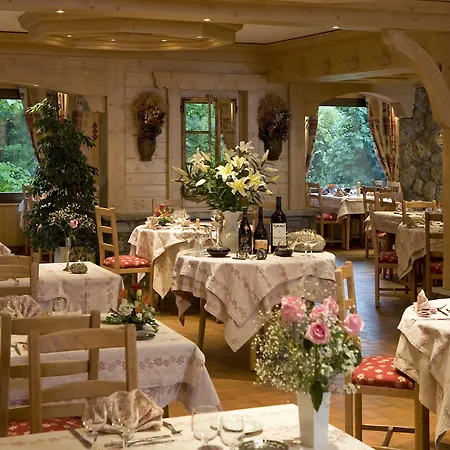 Hotel Chalet-hotel Neige Et Roc, The Originals Relais