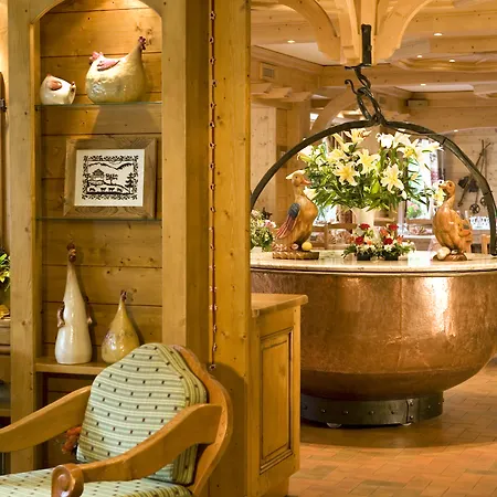 Chalet-hotel Neige Et Roc, The Originals Relais 4* Samoens