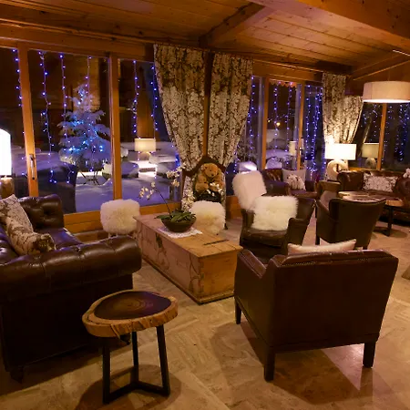 Chalet-hotel Neige Et Roc, The Originals Relais 4*