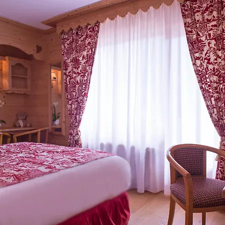Chalet-hotel Neige Et Roc, The Originals Relais Hotel Samoens