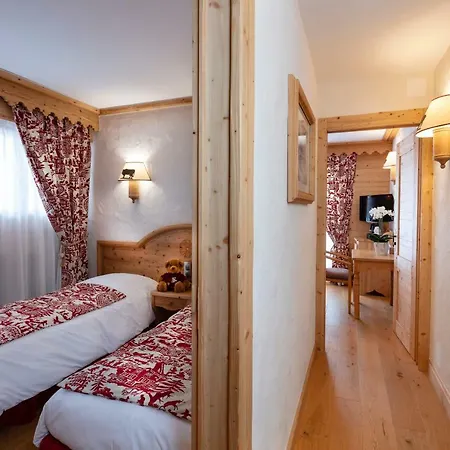 Chalet-hotel Neige Et Roc, The Originals Relais