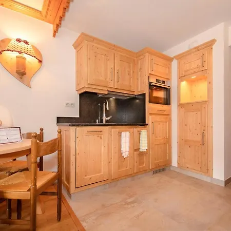 Chalet-hotel Neige Et Roc, The Originals Relais 4*