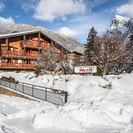 Chalet-hotel Neige Et Roc, The Originals Relais Hotel 4*