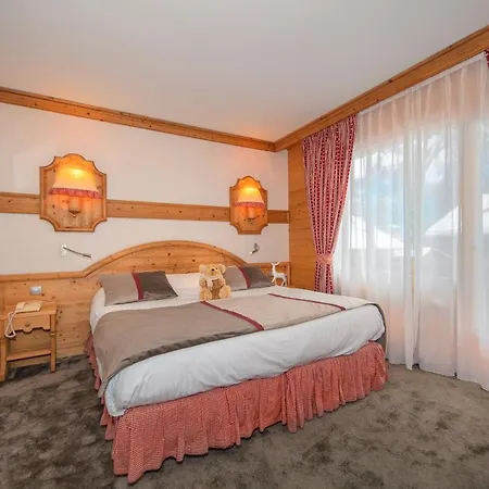 Chalet-hotel Neige Et Roc, The Originals Relais 4*