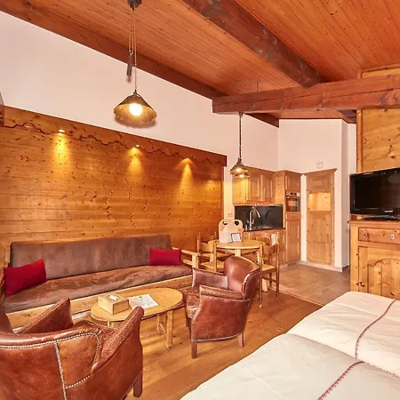 Chalet-hotel Neige Et Roc, The Originals Relais Hotel Samoëns