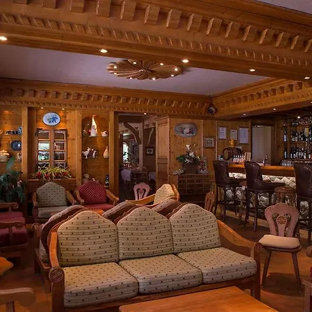 Hotel Chalet-hotel Neige Et Roc, The Originals Relais
