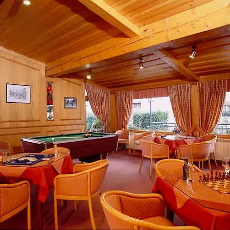 Hotel Chalet-hotel Neige Et Roc, The Originals Relais 4*