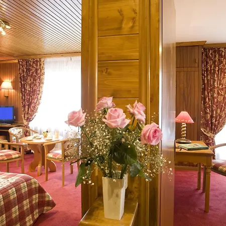 Chalet-hotel Neige Et Roc, The Originals Relais