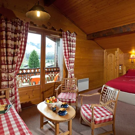 Chalet-hotel Neige Et Roc, The Originals Relais 4* Samoëns