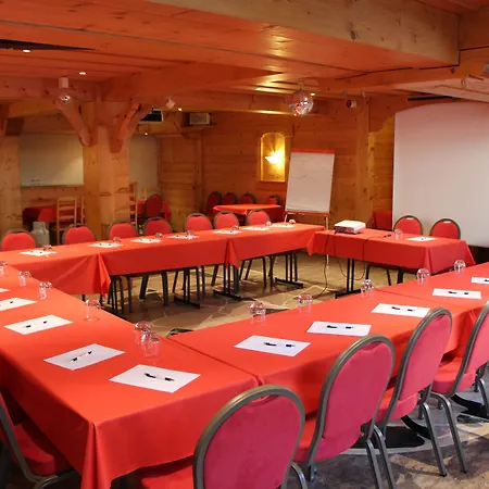 Chalet-hotel Neige Et Roc, The Originals Relais 4*