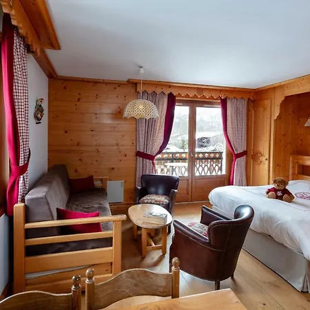 Chalet-hotel Neige Et Roc, The Originals Relais 4*