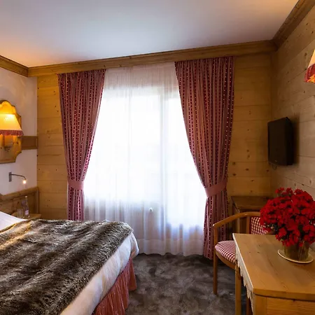 Chalet-hotel Neige Et Roc, The Originals Relais 4* Samoens