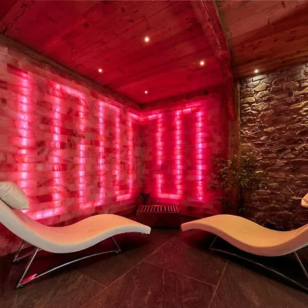 Hotel Chalet-hotel Neige Et Roc, The Originals Relais 4*